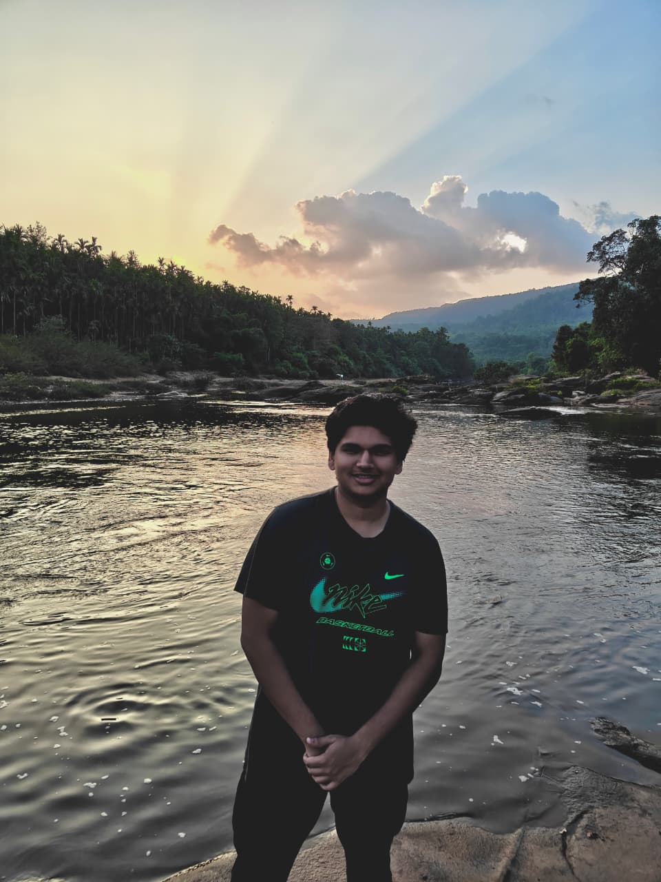 Divyansh's Profile Pic